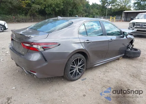 2024 Toyota Camry Se z USA, uszkodzony, nr VIN 4T1T11AK5RU885975